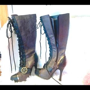 Elle, Wheel Pump long boots.